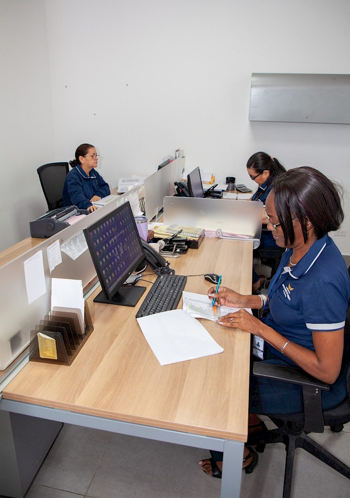 Equipo de atenci&oacute;n de Agencia de Seguridad Unida